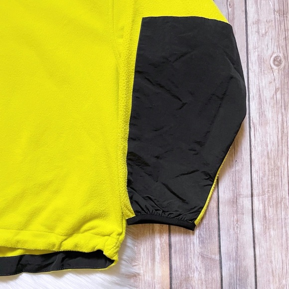 The North Face Women’s TKA Kataka 1/4 Zip Fleece Pullover - Picture 2 of 10